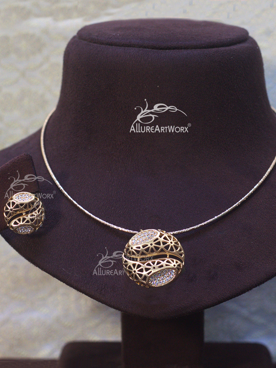 Cutwork Set